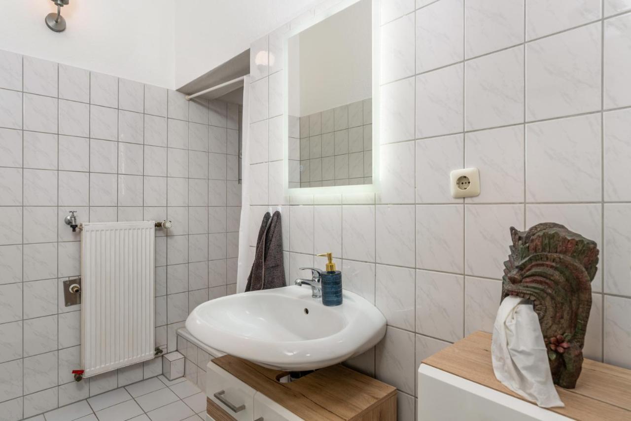 Gemuetliche Zentrale Wohnung Mit Smart Tv Kassel Dış mekan fotoğraf